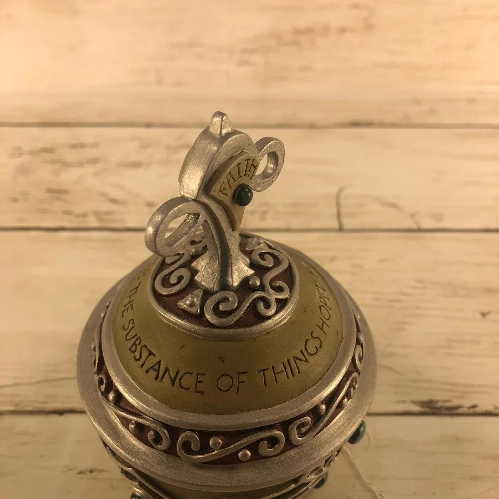 UDC 2001 Faith‎ Trinket Box Hebrews 11:1 Religious Keepsake Resin Silver Tone